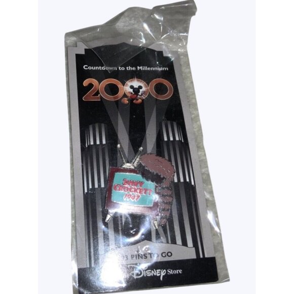 Disney Davy Crockett 1947 Countdown To The Millennium Pin 93 Collectible - Picture 7 of 9